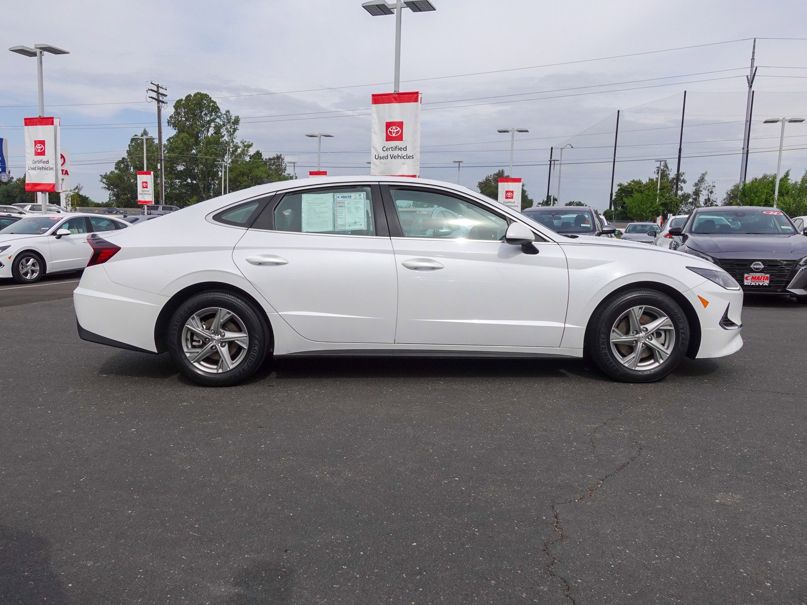 2020 Hyundai Sonata SE photo 2