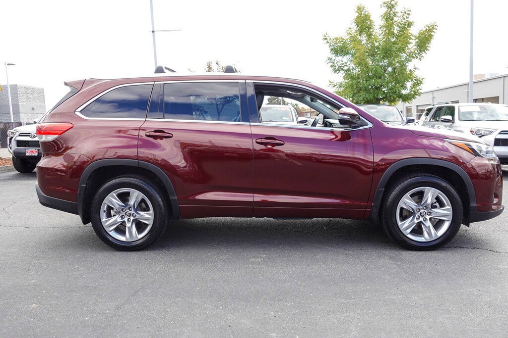 Used 2018 Toyota Highlander Limited Limited V6 FWD