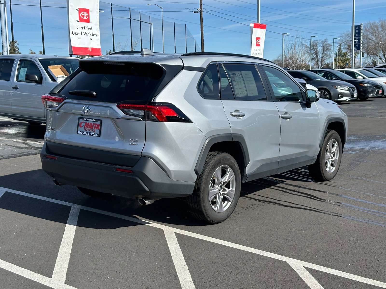 2025 Toyota RAV4 XLE photo 3