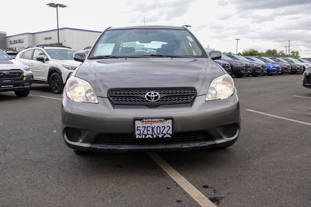 2007 Toyota Corolla Matrix L photo 2
