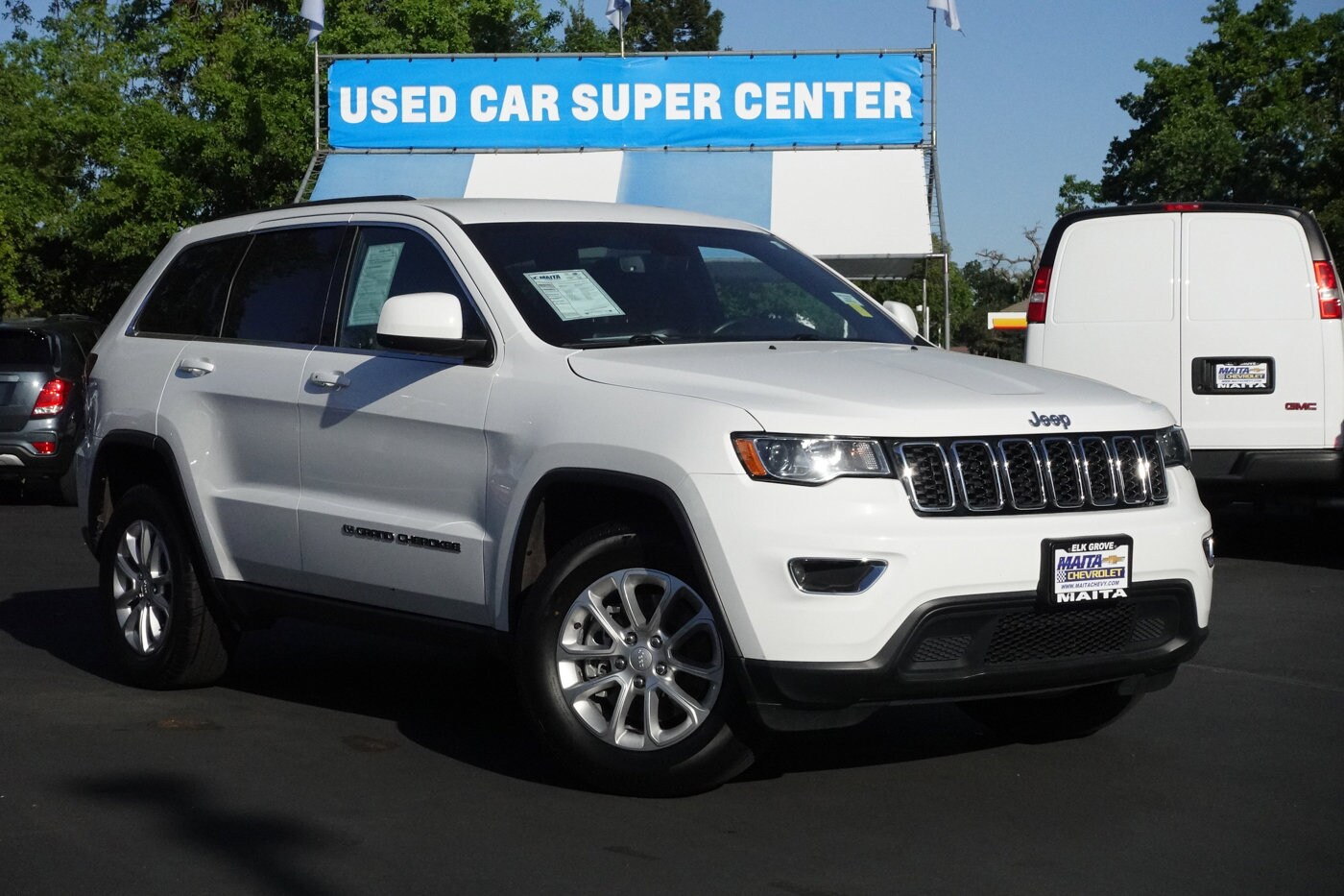 2022 Jeep Cherokee Laredo X photo 2