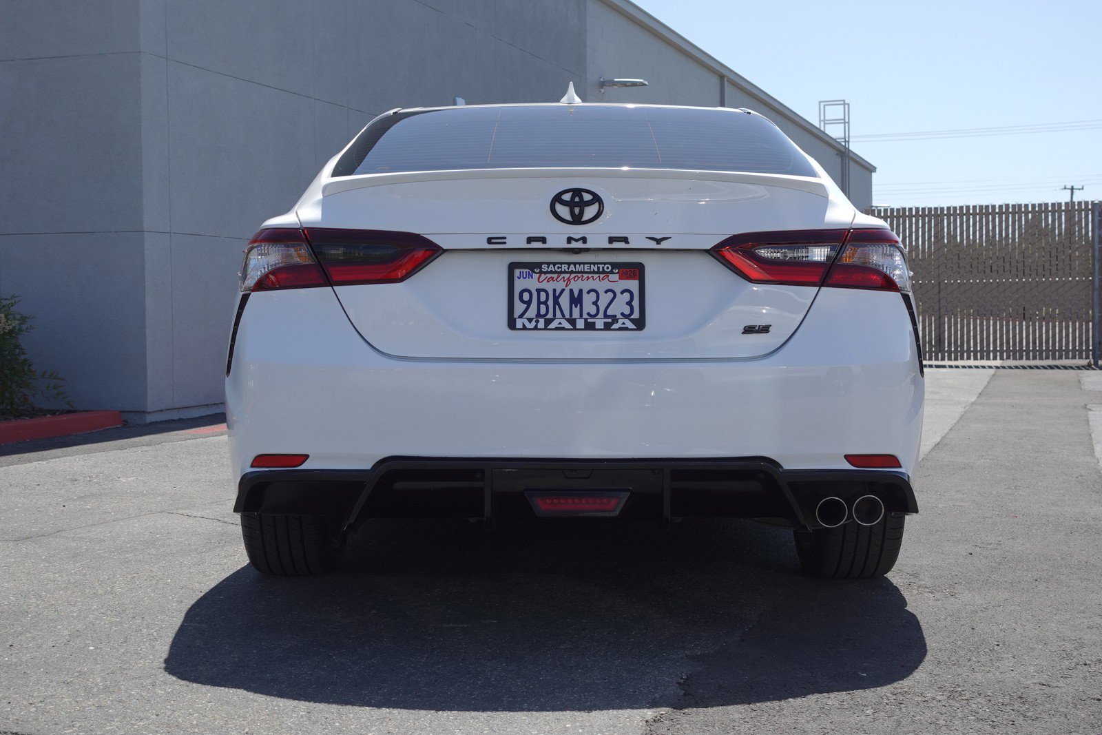 2022 Toyota Camry SE photo 5