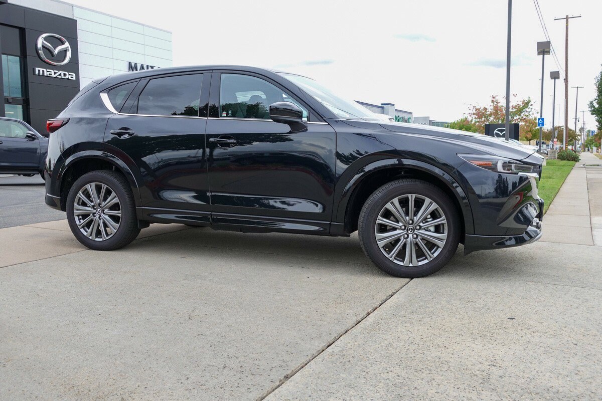 2025 Mazda CX-5 2.5 Turbo Signature photo 2