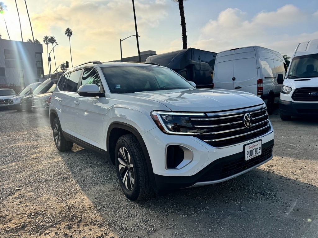 Used 2025 Volkswagen Atlas 2.0T SE SUV