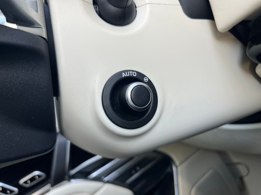 2023 Land Rover Range Rover SE - Photo 34