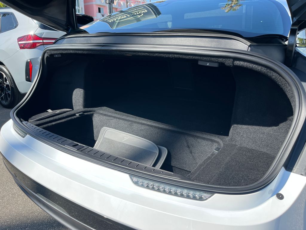 2024 Lucid Air Touring - Photo 9