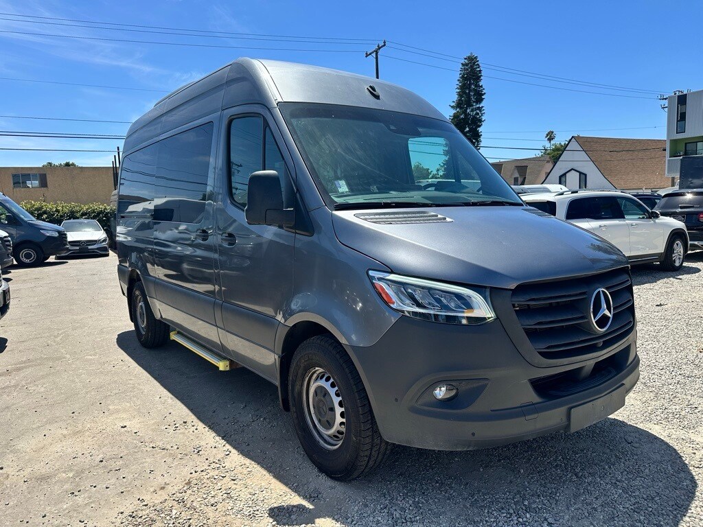 Used 2022 Mercedes-Benz Sprinter 2500 Passenger 144 WB Minivan/Van