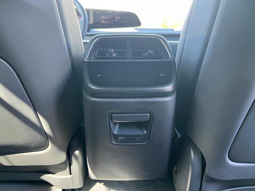 2024 Lucid Air Touring - Photo 28