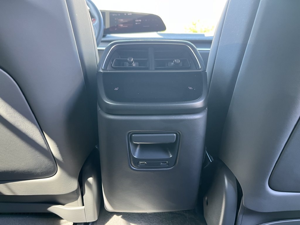 2024 Lucid Air Touring - Photo 28