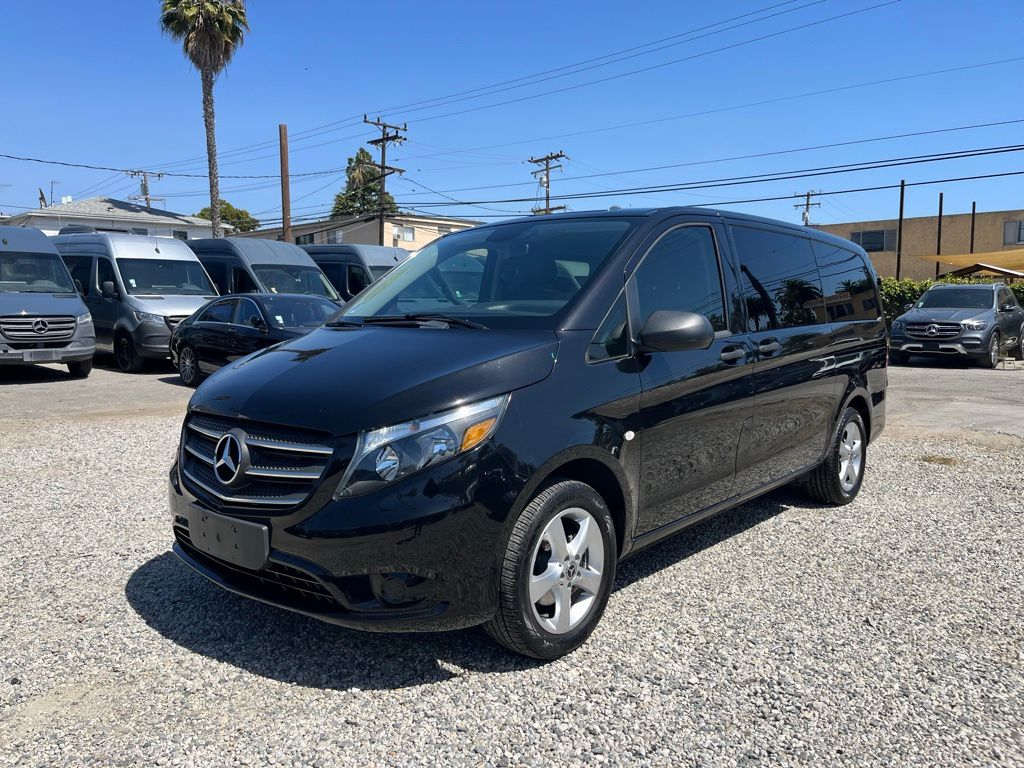 2019 Mercedes-Benz Metris -'s photo