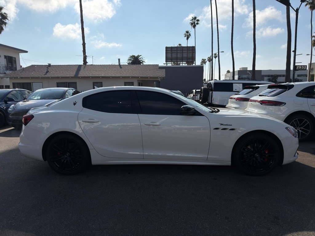 Used 2022 Maserati Ghibli Modena Sedan
