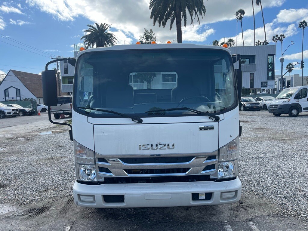 2022 Isuzu NRR photo 2
