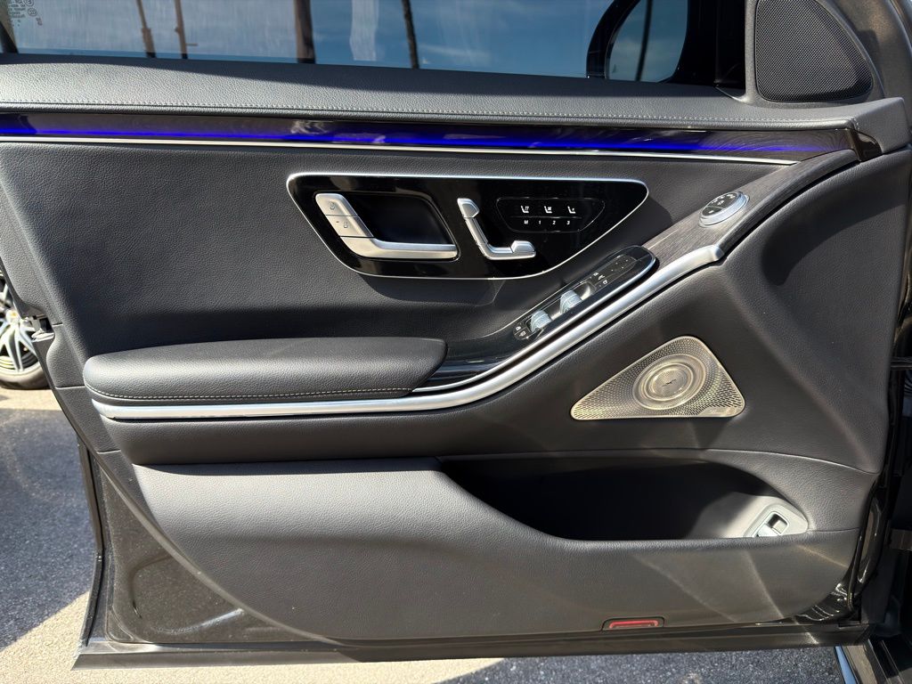2022 Mercedes-Benz S-Class S 500 - Photo 12