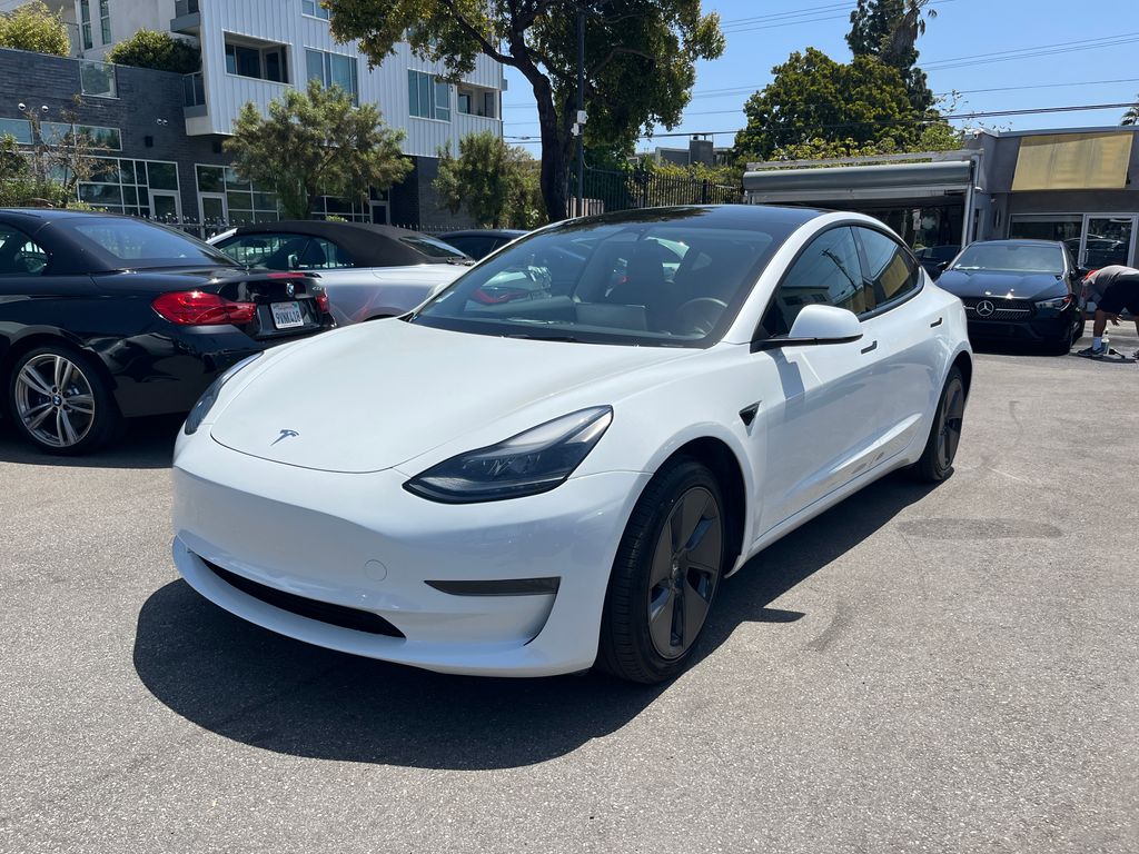 2023 Tesla Model 3 -'s photo
