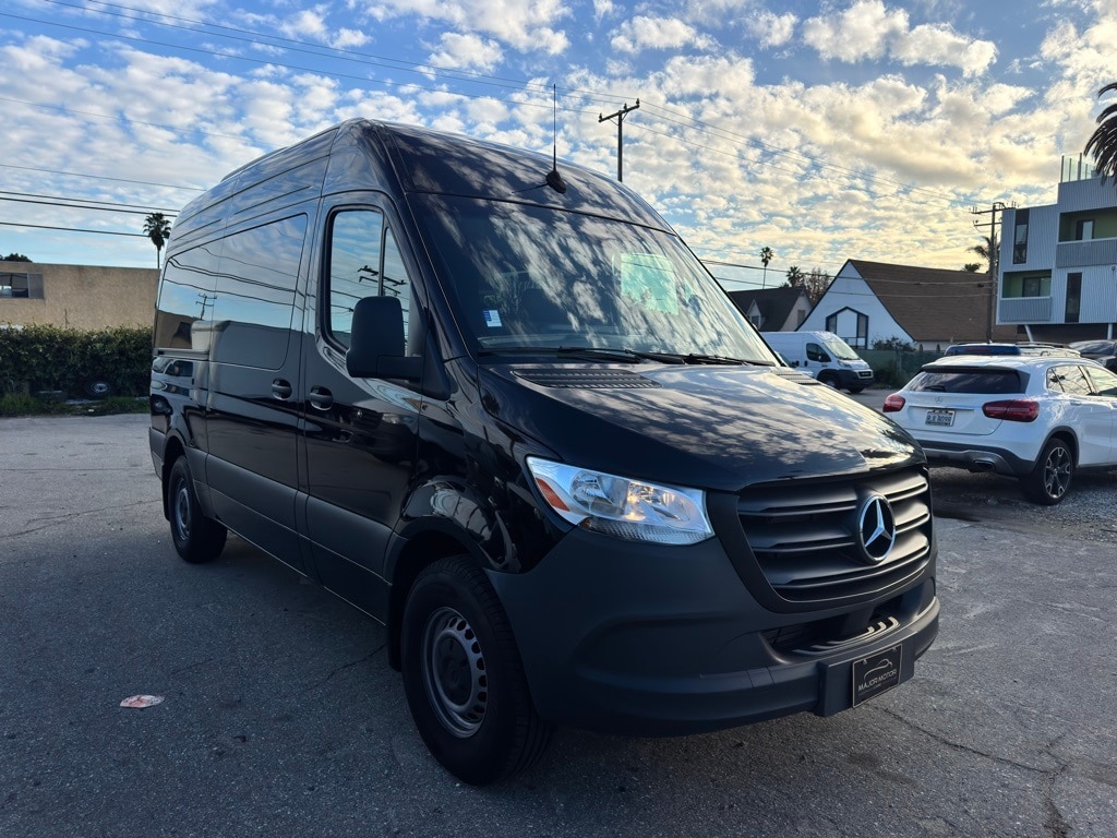 Used 2024 Mercedes-Benz Sprinter 2500 Passenger 144 WB Minivan/Van