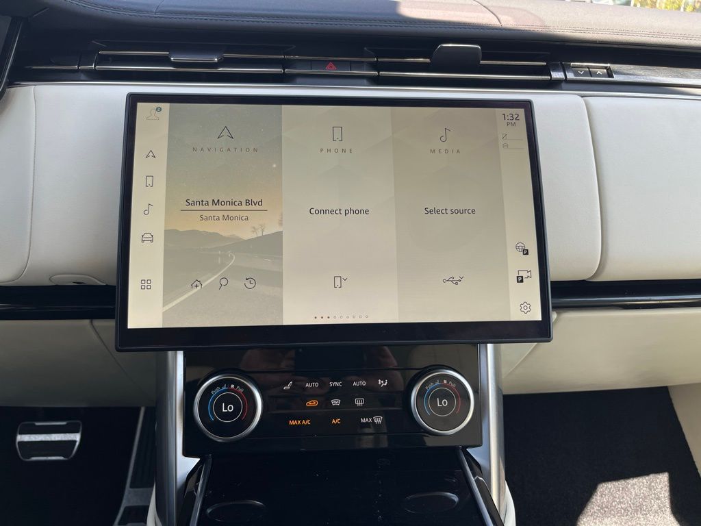 2023 Land Rover Range Rover SE - Photo 28