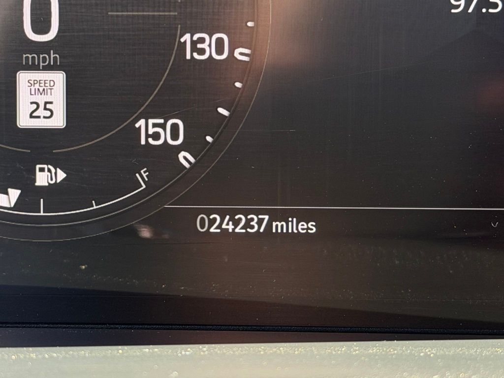 2024 Land Rover Defender X-Dynamic SE - Photo 50