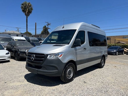 2024 Mercedes-Benz Sprinter 2500 Passenger 144 WB Minivan/Van