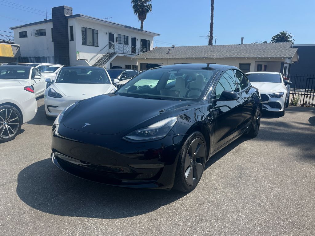 2023 Tesla Model 3 -'s photo