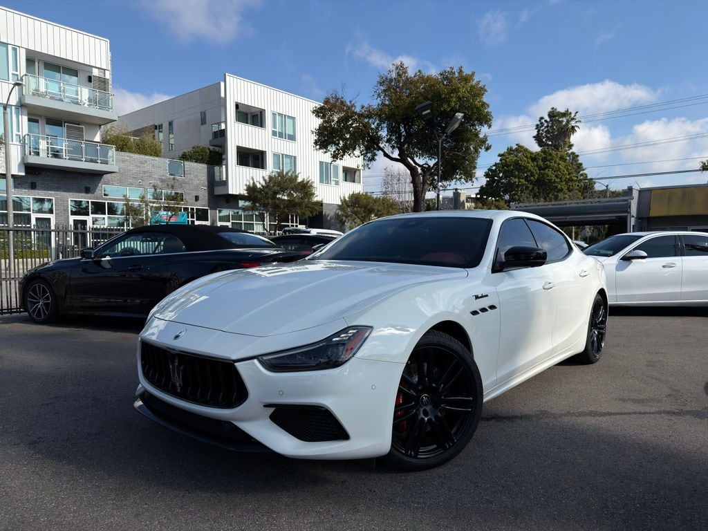 2022 Maserati Ghibli Modena RWD