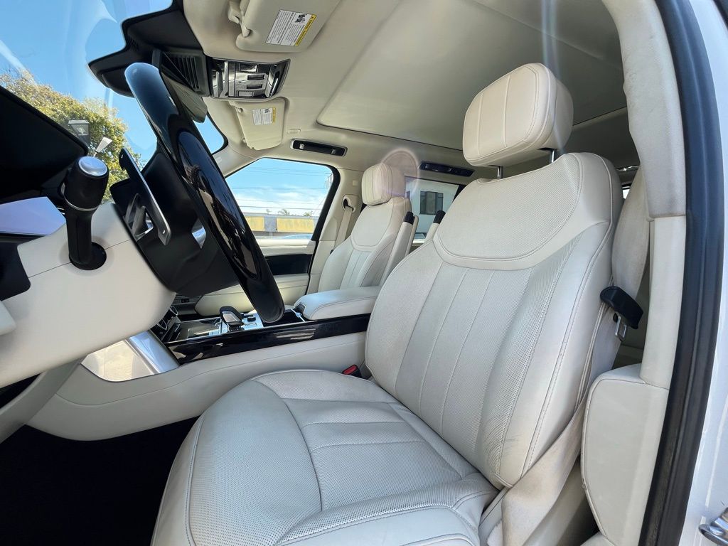 2023 Land Rover Range Rover SE - Photo 14