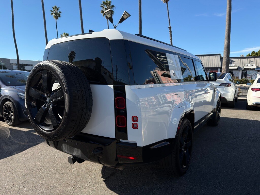 Used 2024 Land Rover Defender 130 X-Dynamic SE SUV