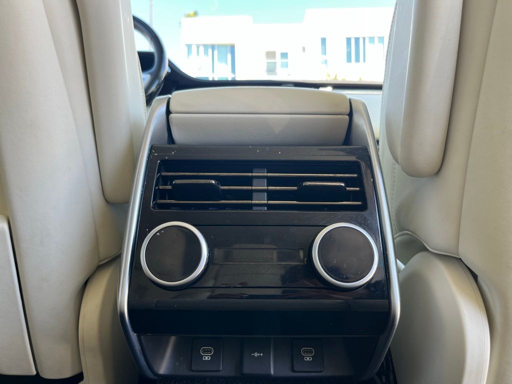 2023 Land Rover Range Rover SE - Photo 33
