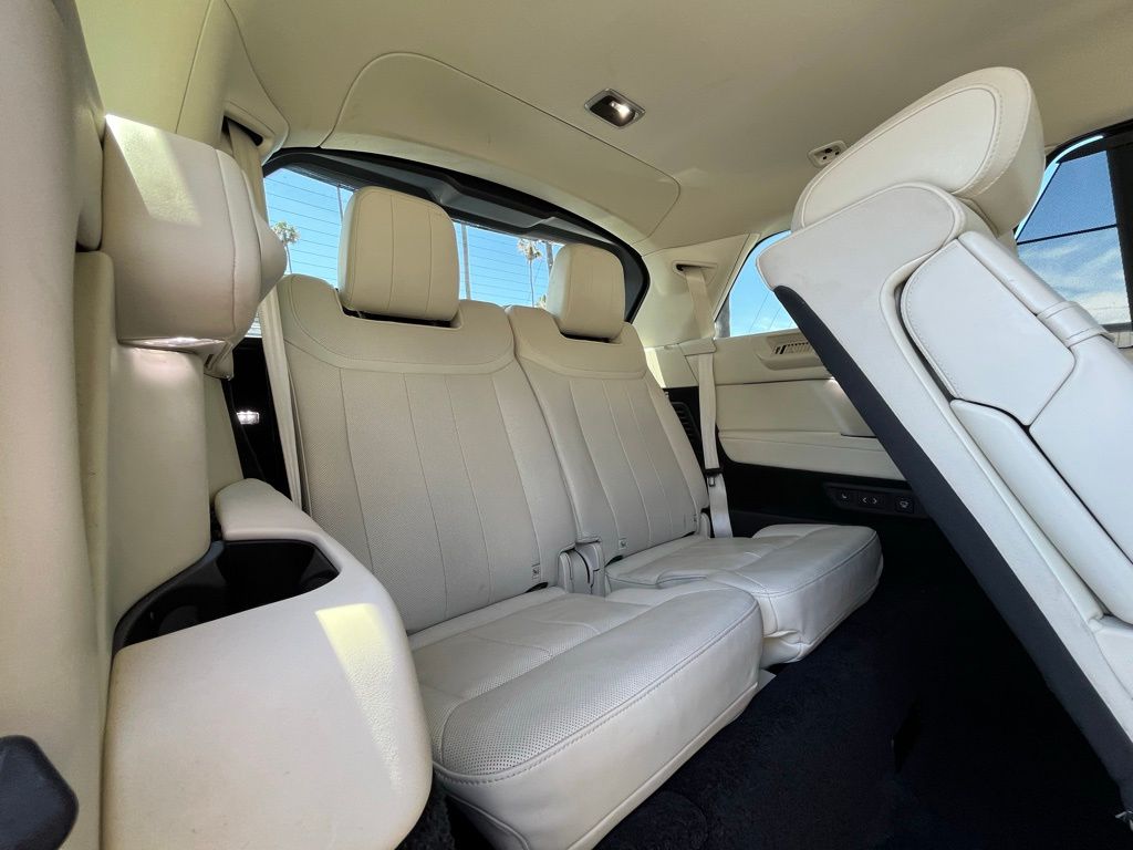 2023 Land Rover Range Rover SE - Photo 17