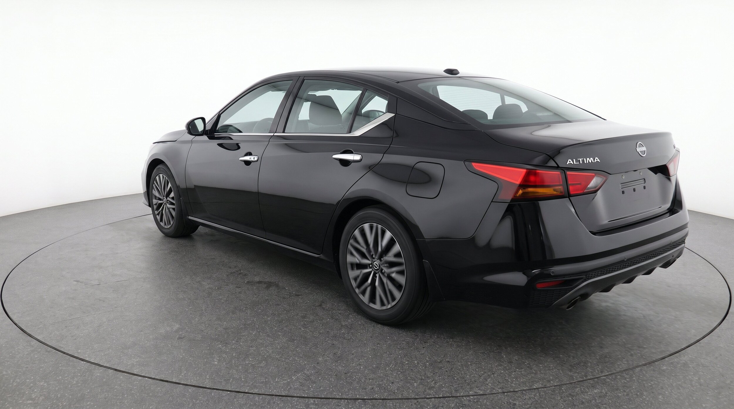 Thumbnail: 2025 Nissan Altima - 6