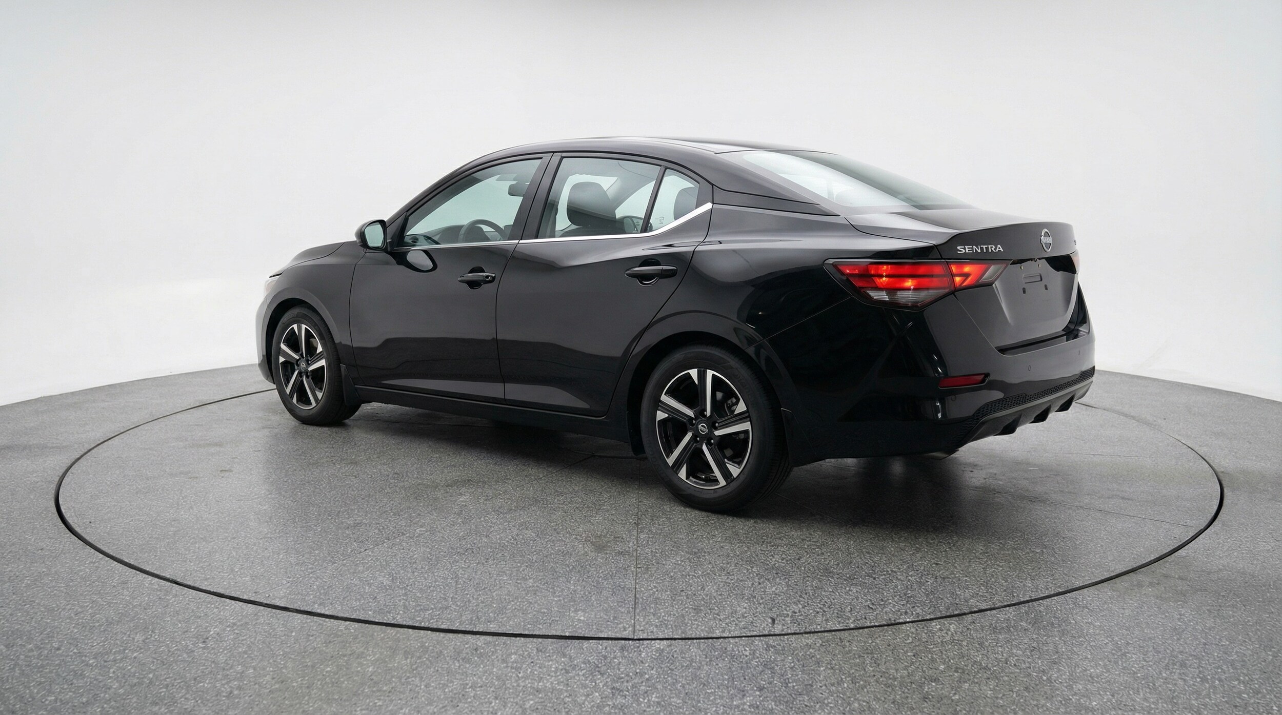 Thumbnail: 2025 Nissan Sentra - 5