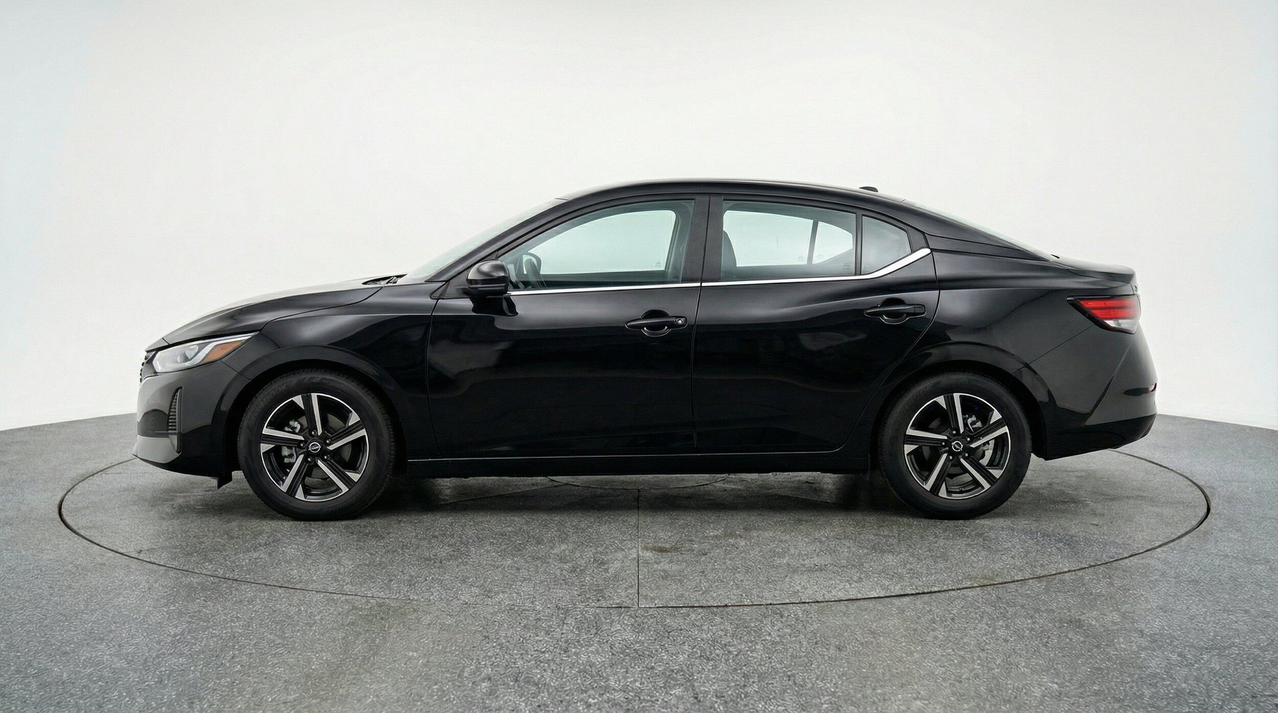 Thumbnail: 2025 Nissan Sentra - 5