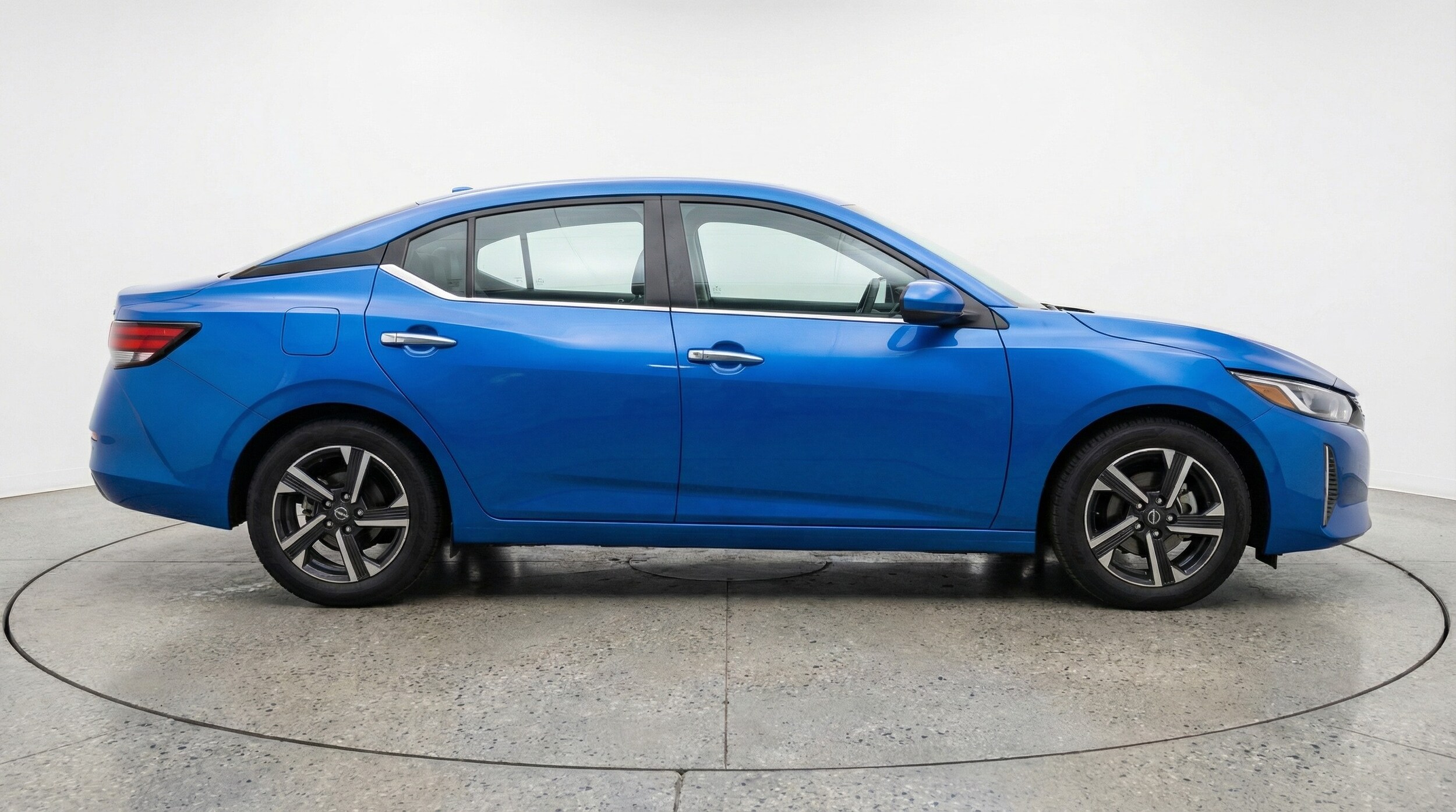 Thumbnail: 2025 Nissan Sentra - 8