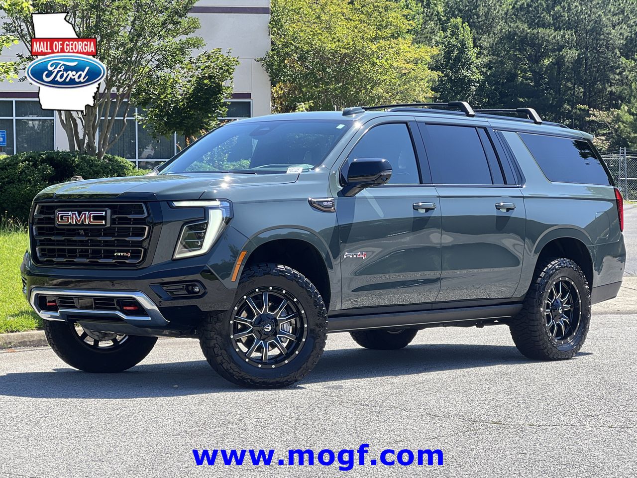 2026 GMC Yukon 4WD AT4 Ultimate AWD's photo