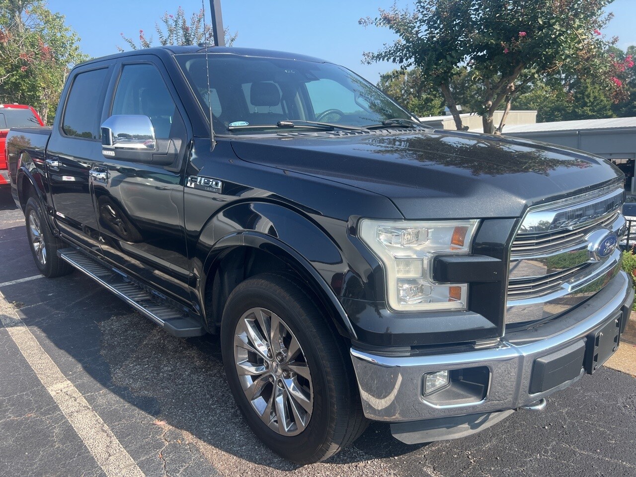 2015 Ford F-150 Lariat photo 2