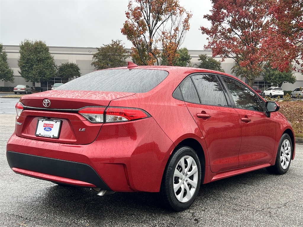 Used 2021 Toyota Corolla LE Sedan