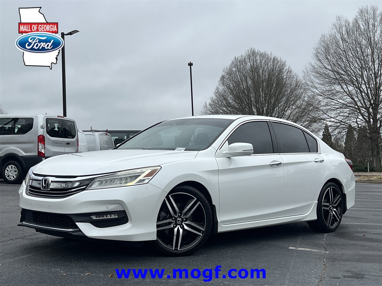 2016 Honda Accord Touring's photo
