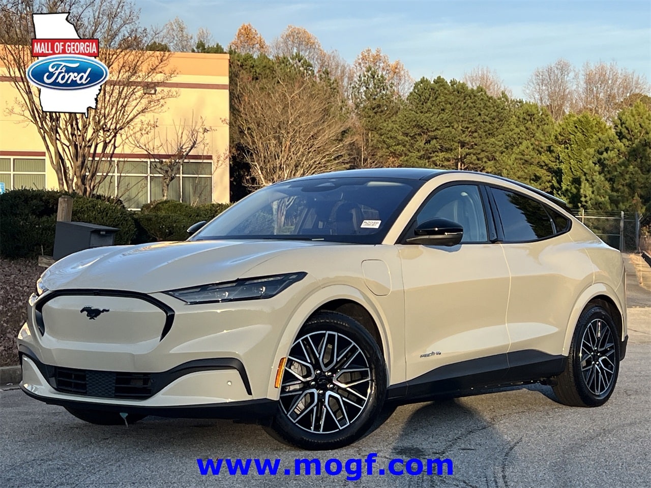 2025 Ford Mustang Mach-E Premium AWD