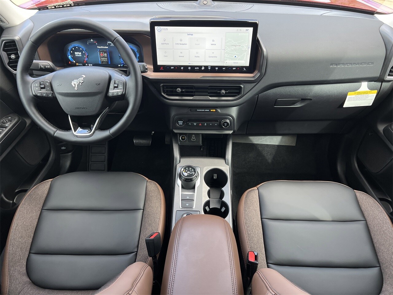 2025 Ford Bronco Sport Outer Banks photo 2