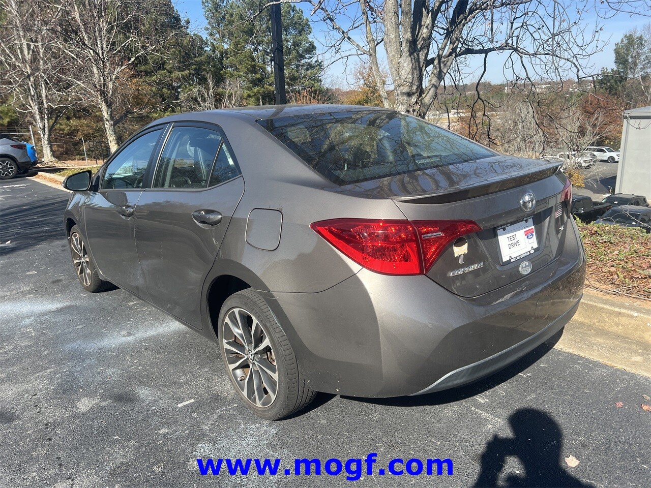 2017 Toyota Corolla SE photo 4