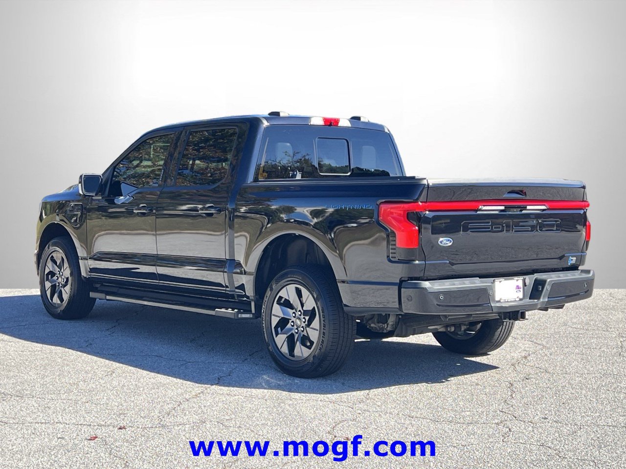 Certified 2023 Ford F-150 Lightning Lariat Truck