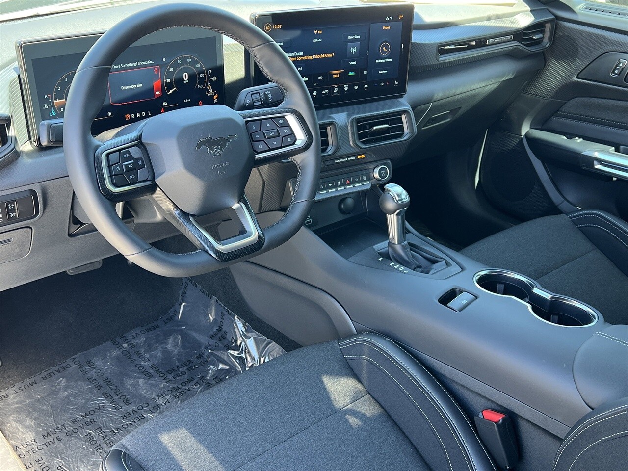 2025 Ford Mustang EcoBoost photo 2