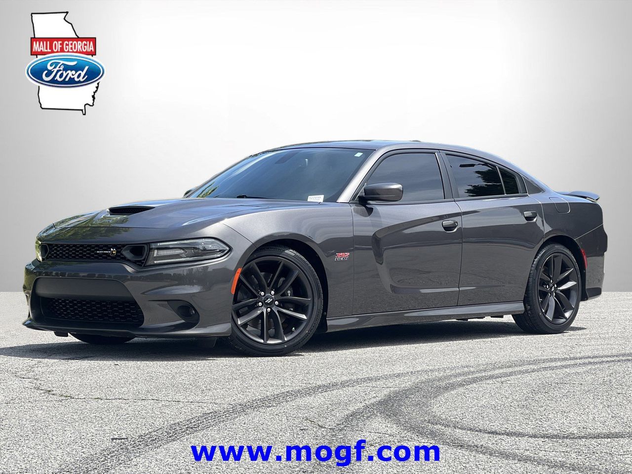 Gray (Granite Crystal Metallic Clearcoat) 2019 Dodge Charger R/T Scat Pack RWD Sedan Rear-Wheel Drive 8-Speed Automatic