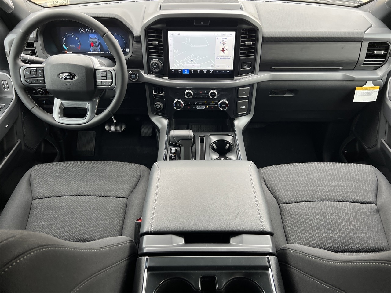 2025 Ford F-150 XLT's photo