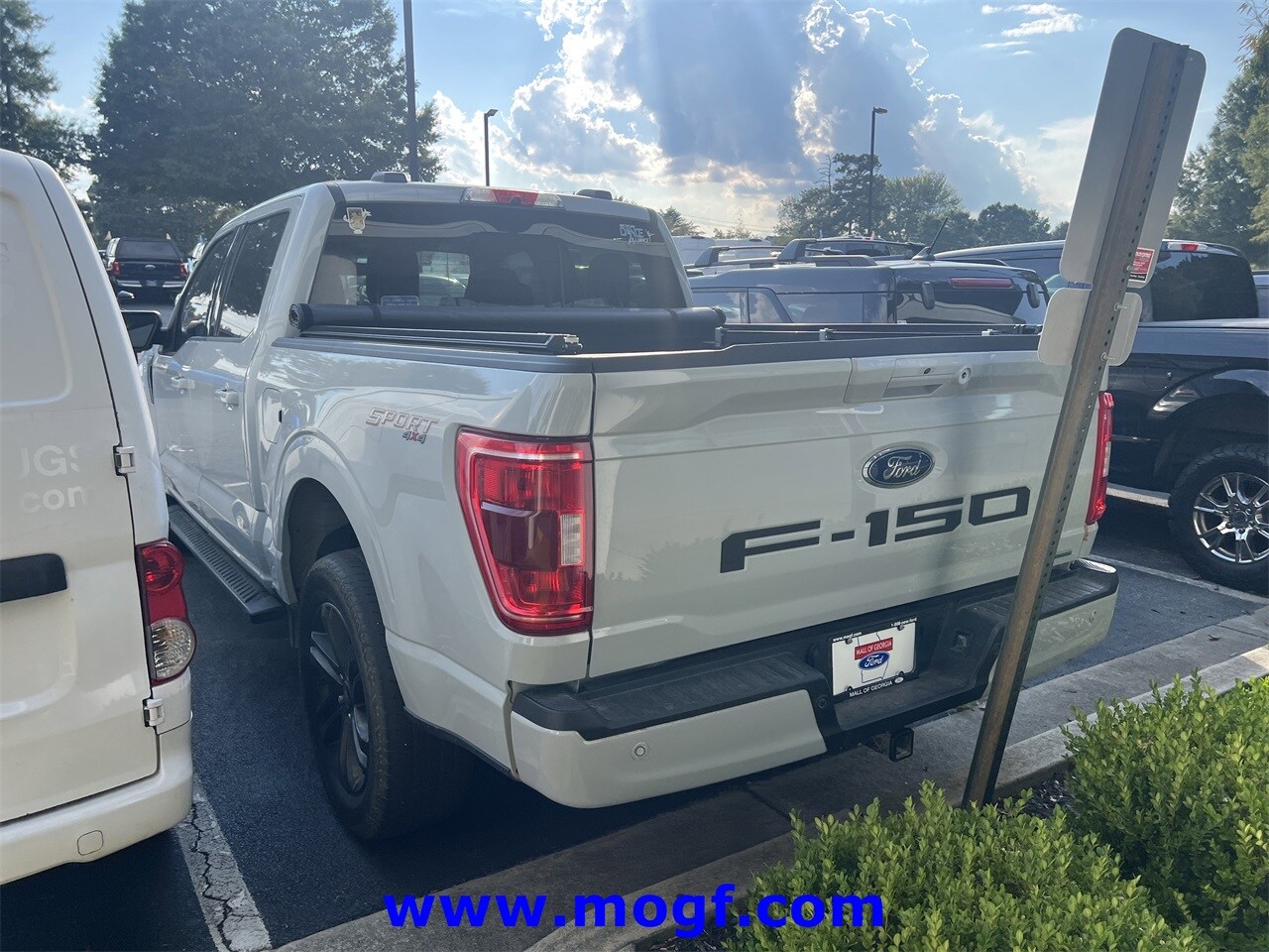 2023 Ford F-150 XLT photo 2