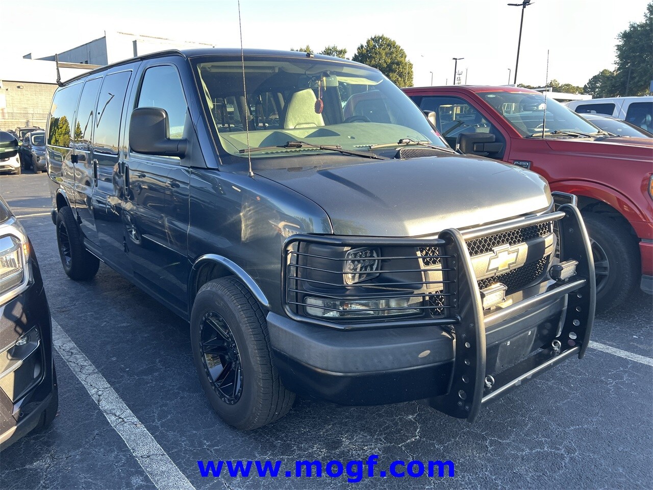 2014 Chevrolet Express LS photo 4