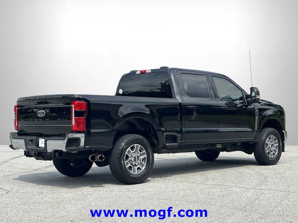Used 2025 Ford F-250SD Lariat Truck