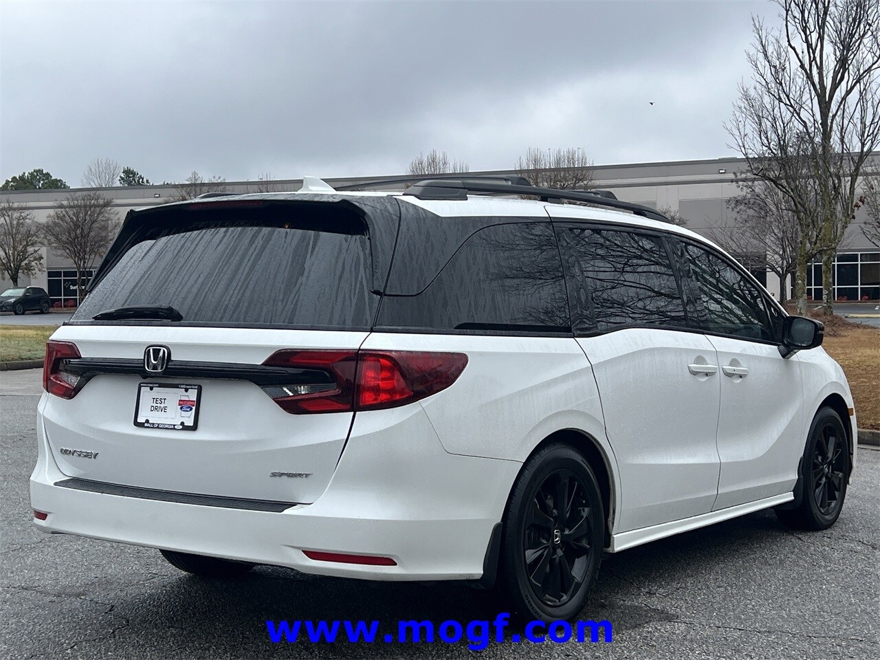 2023 Honda Odyssey Sport photo 3