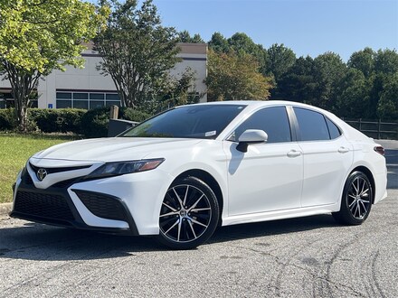 2021 Toyota Camry SE Sedan