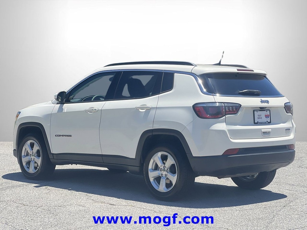Used 2018 Jeep Compass Latitude SUV