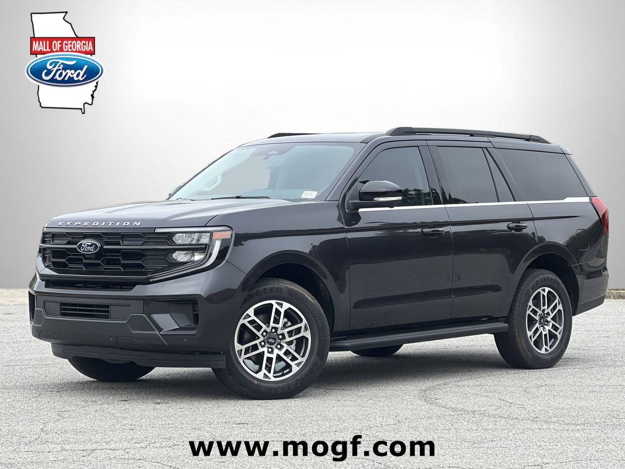 2026 Ford Expedition Active's photo
